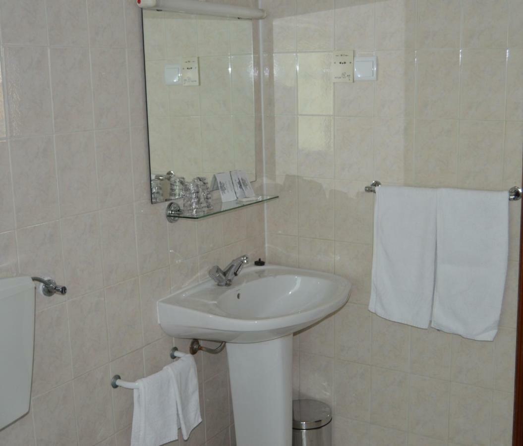 Hotel Imperio Do Rei Castelo Branco  Rum bild